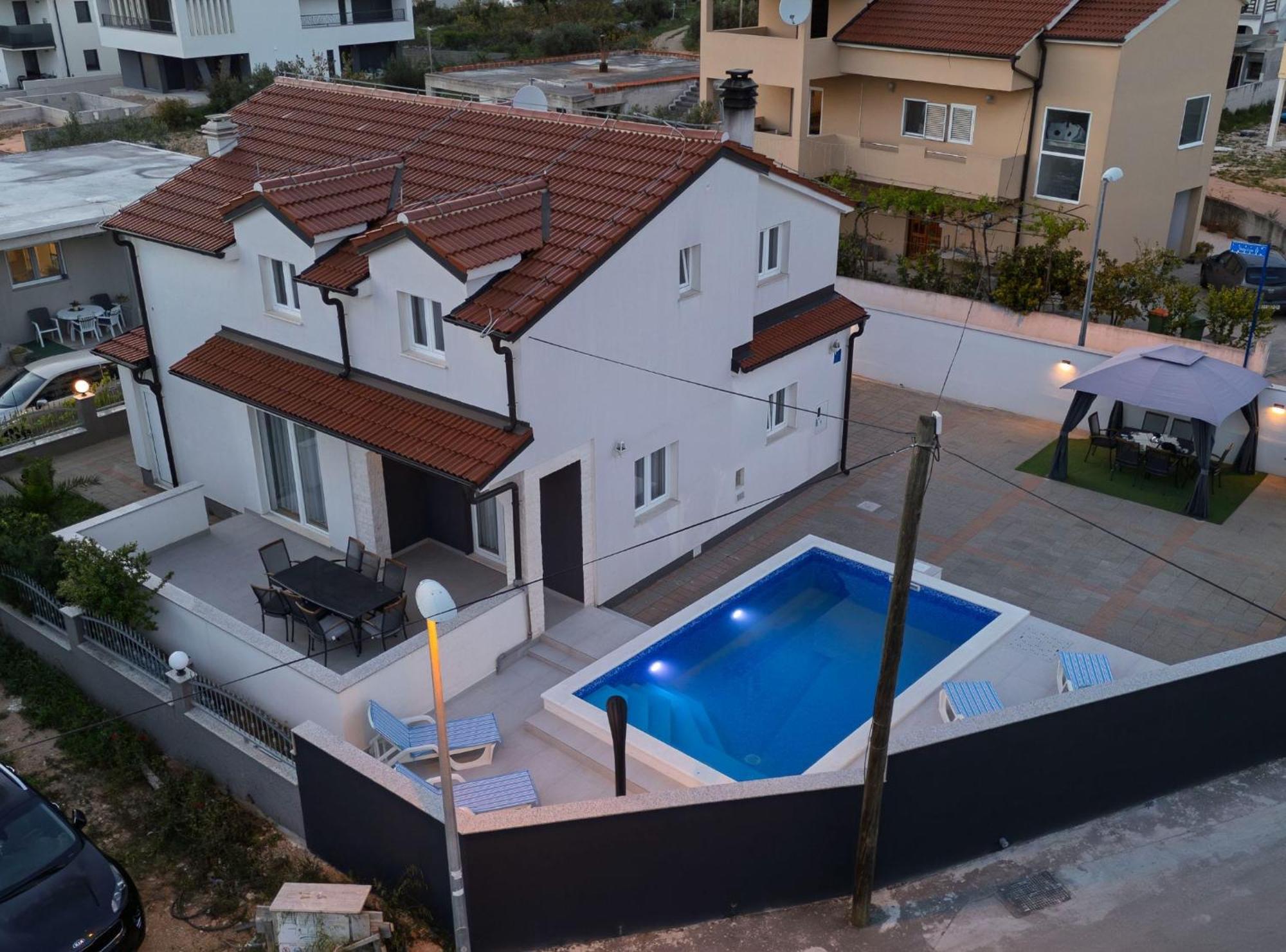 Holiday Home Sea Водице Экстерьер фото